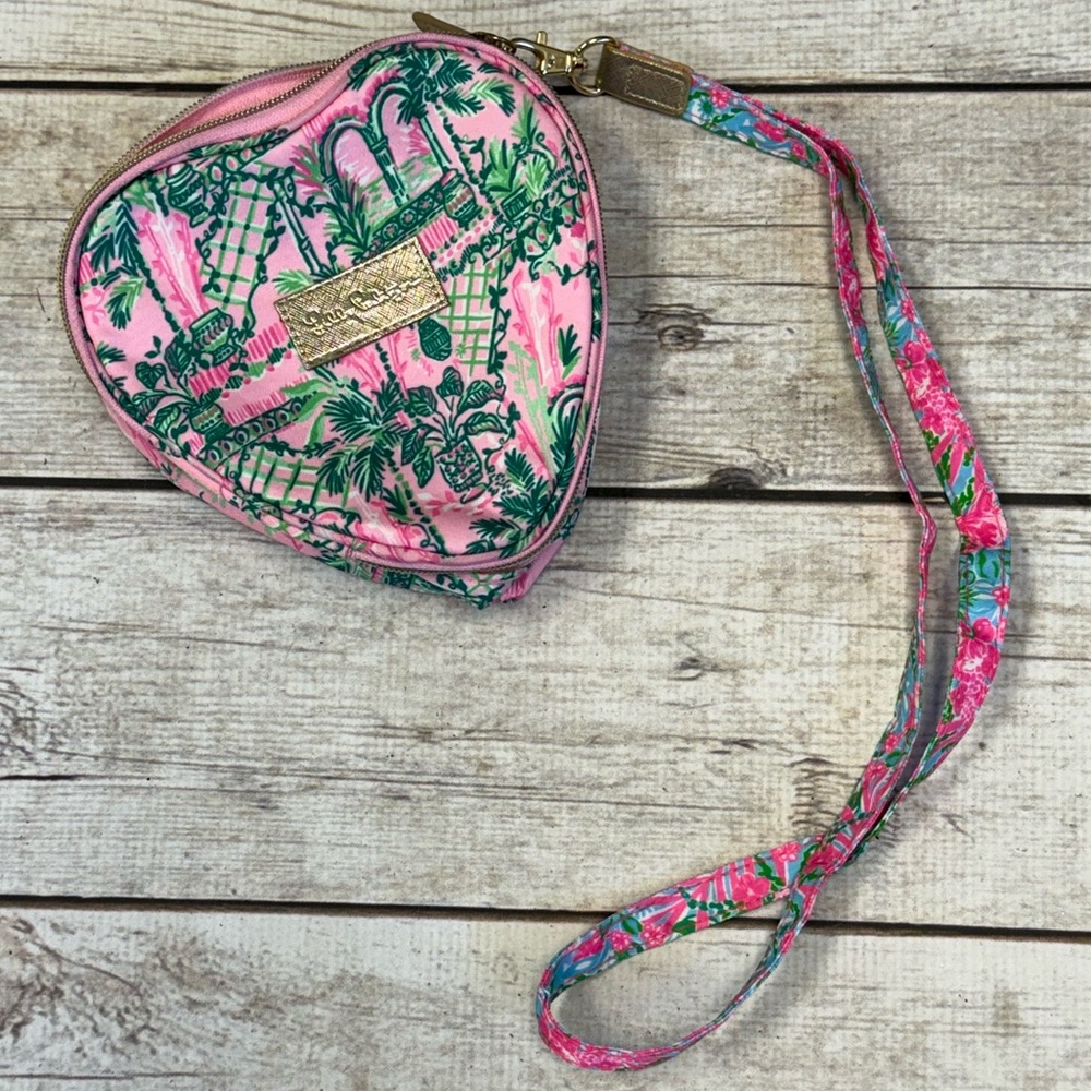 🌷Lilly Pulitzer Heart Shaped Pouch with Detachable Mismatched Lanyard NWOT🌷